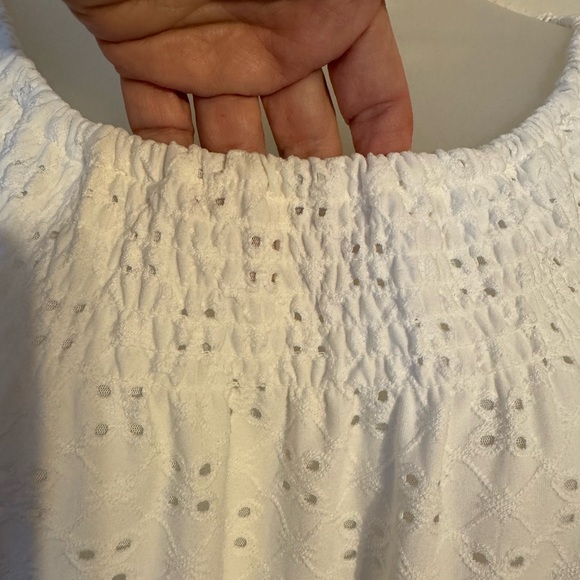 NWT Melissa Paige White Eyelet Top w/SLEEVE detail  SMALL/MEDIUM    #N - Picture 6 of 8